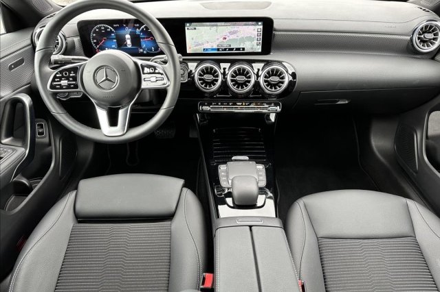 Mercedes-Benz CLA galerie