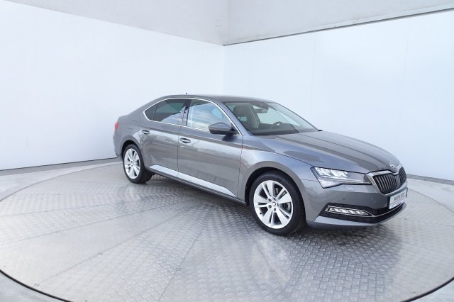 Škoda Superb galerie