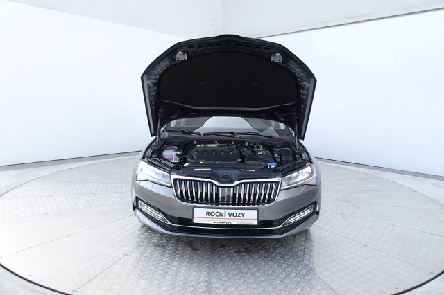 Škoda Superb galerie