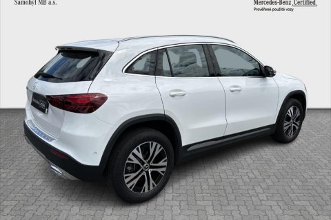 Mercedes-Benz GLA galerie