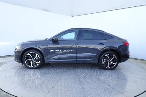 Audi Q8 Sportback e-tron galerie