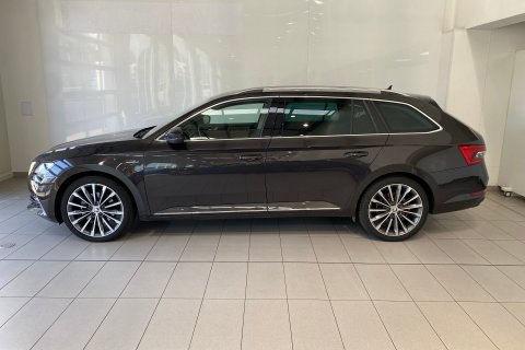 Škoda Superb galerie