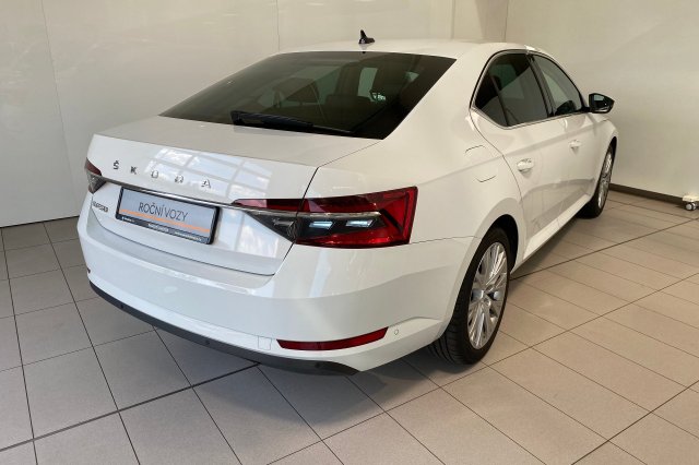 Škoda Superb galerie