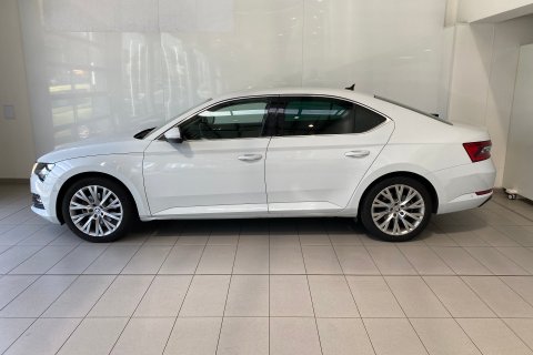 Škoda Superb galerie