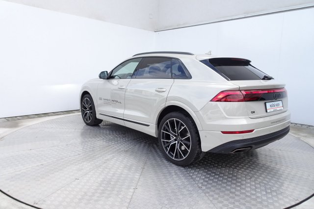 Audi Q8 galerie