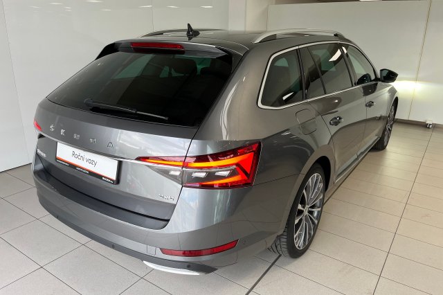 Škoda Superb galerie