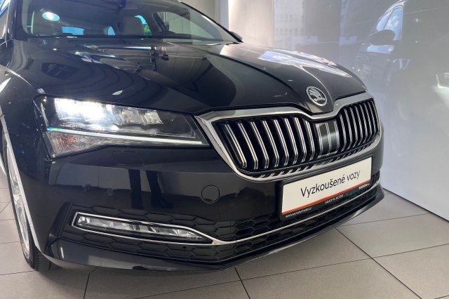 Škoda Superb galerie