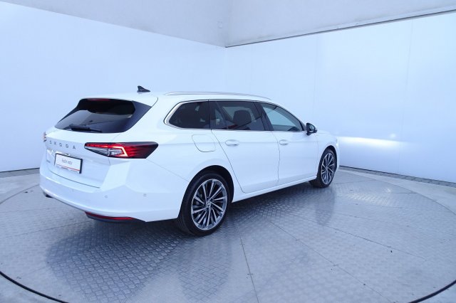 Škoda Superb galerie