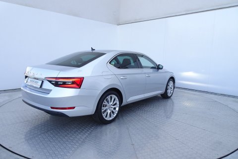 Škoda Superb galerie