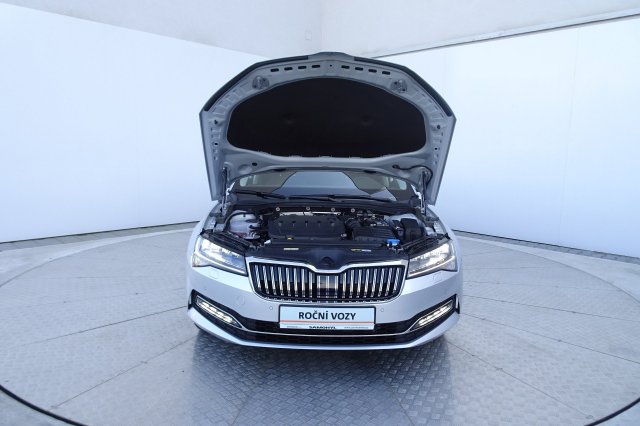 Škoda Superb galerie