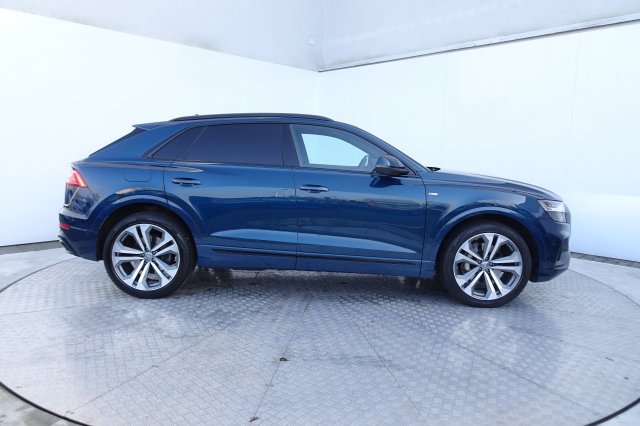 Audi Q8 galerie