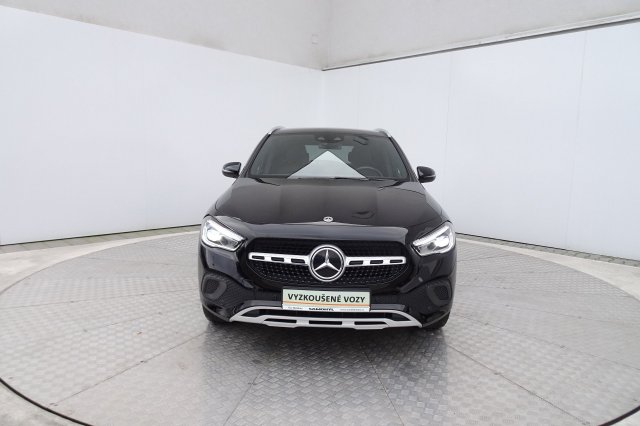 Mercedes-Benz GLA galerie