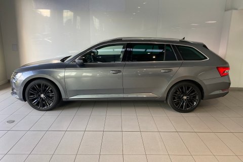 Škoda Superb galerie