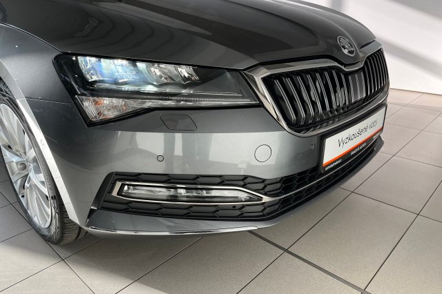 Škoda Superb galerie