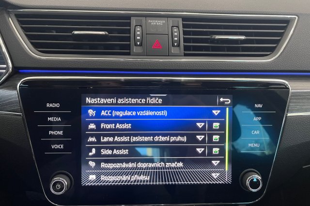 Škoda Superb galerie