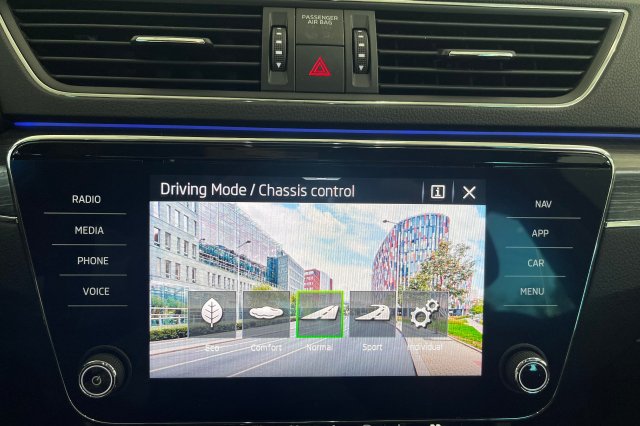 Škoda Superb galerie