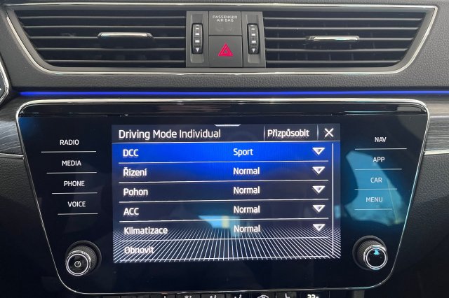 Škoda Superb galerie