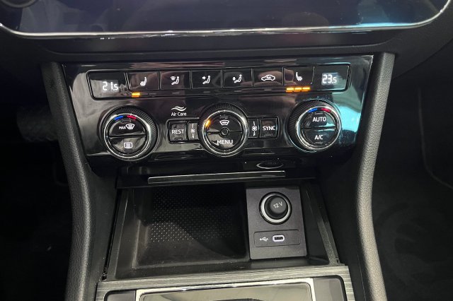 Škoda Superb galerie