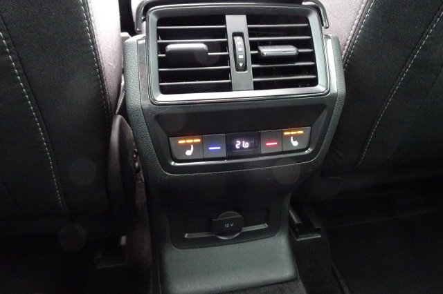Škoda Karoq galerie