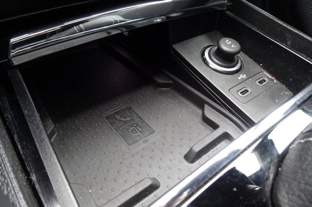 Škoda Karoq galerie