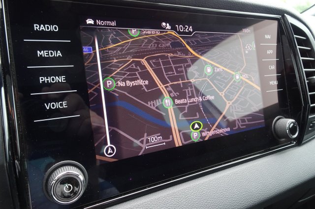 Škoda Karoq galerie