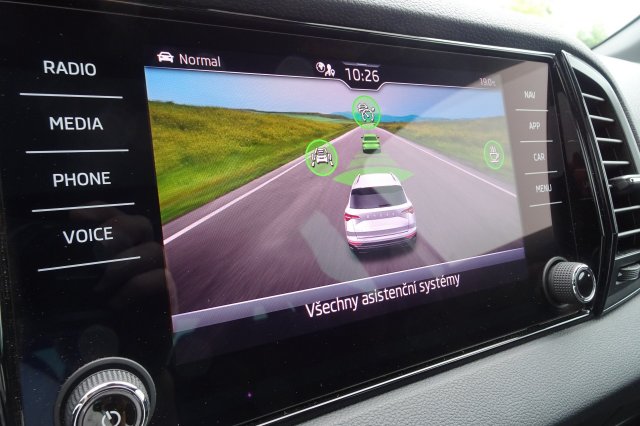 Škoda Karoq galerie