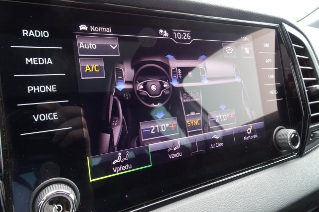Škoda Karoq galerie