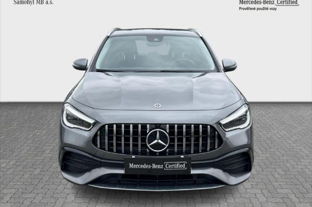 Mercedes-Benz GLA galerie