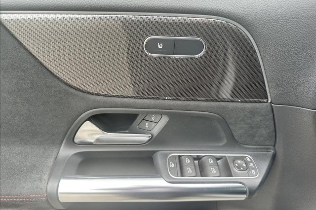 Mercedes-Benz GLA galerie