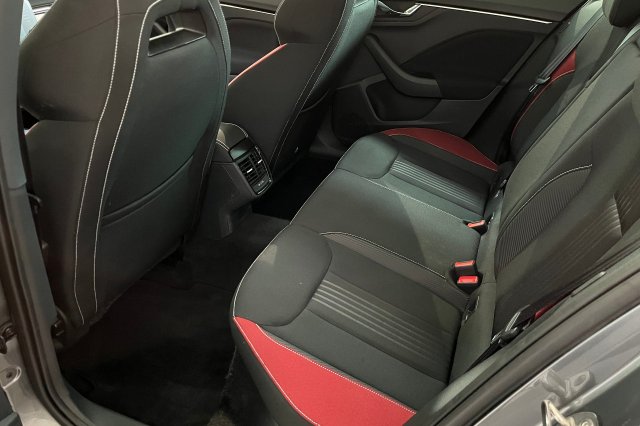 Škoda Kamiq galerie