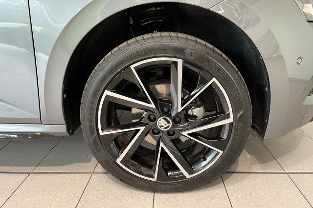 Škoda Kamiq galerie
