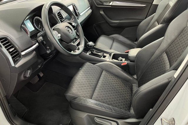 Škoda Karoq galerie