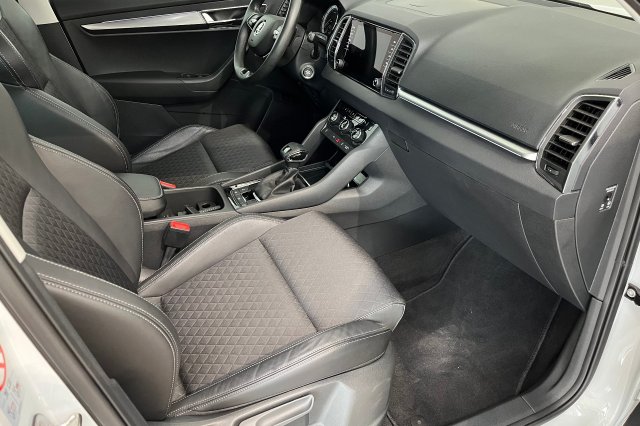Škoda Karoq galerie