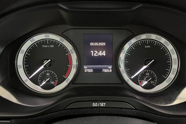 Škoda Karoq galerie
