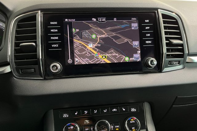 Škoda Karoq galerie