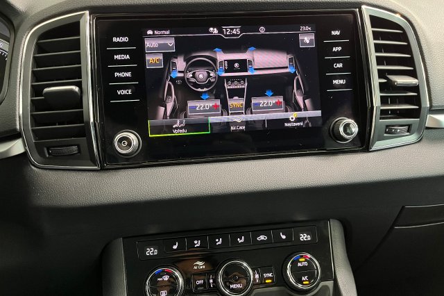 Škoda Karoq galerie