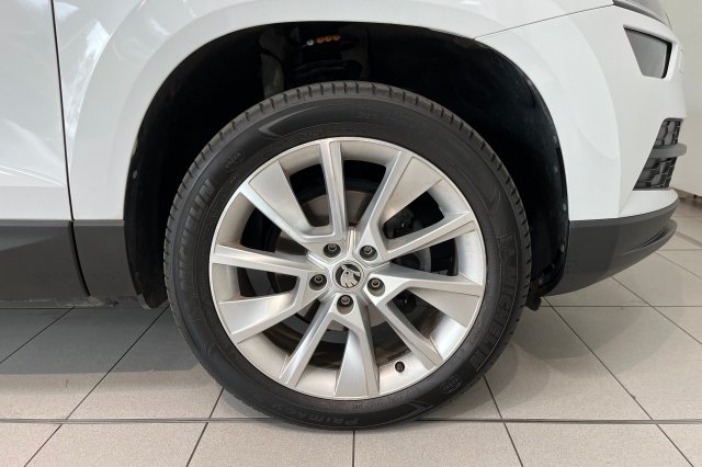 Škoda Karoq galerie