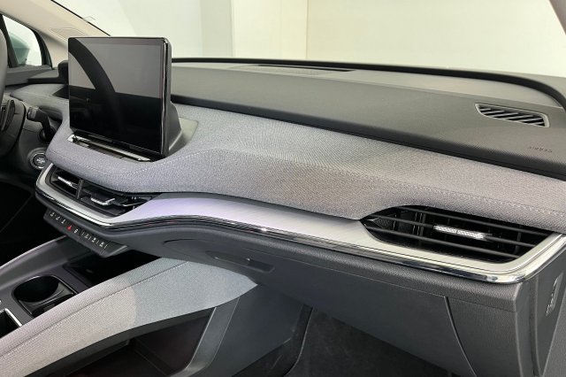 Škoda Enyaq galerie
