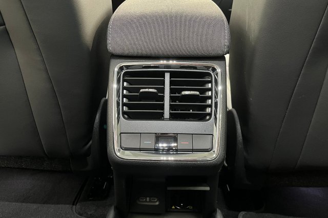 Škoda Enyaq galerie