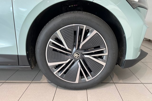 Škoda Enyaq galerie