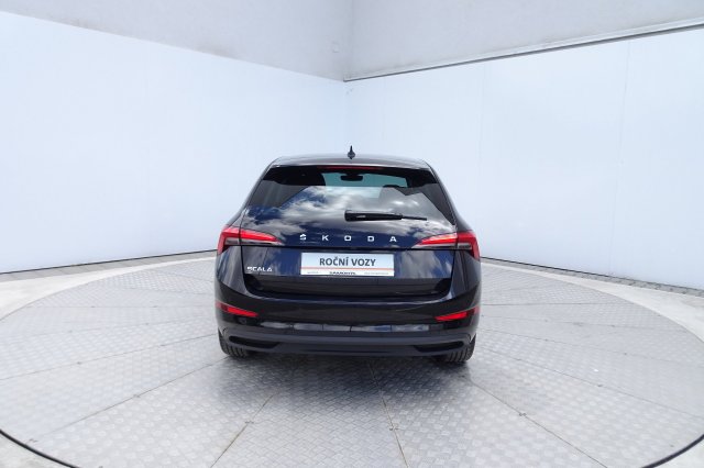 Škoda Scala galerie