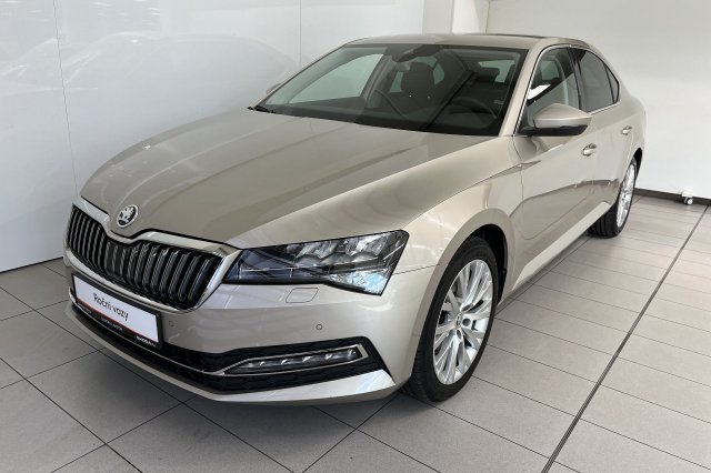 Škoda Superb galerie