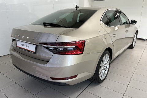 Škoda Superb galerie