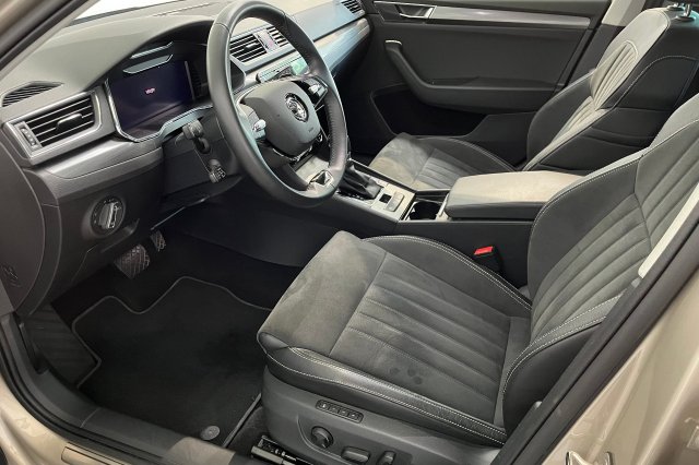 Škoda Superb galerie