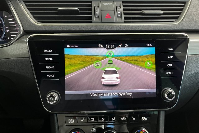 Škoda Superb galerie