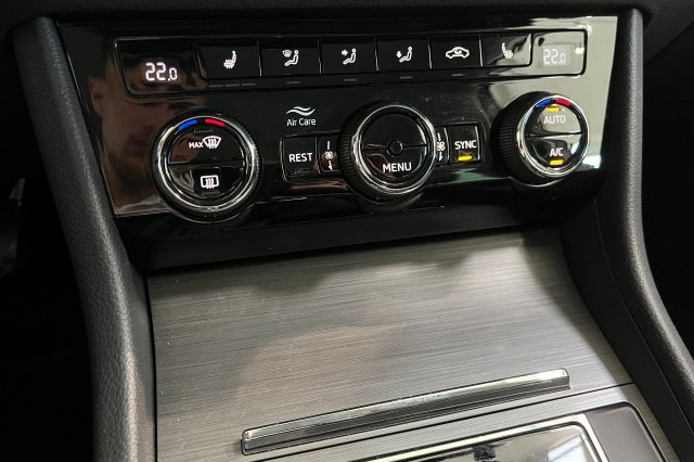 Škoda Superb galerie