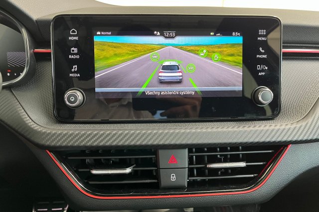 Škoda Kamiq galerie
