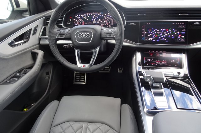Audi Q8 galerie