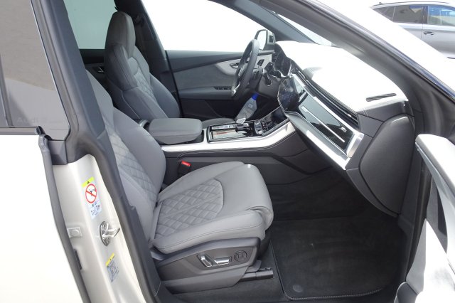 Audi Q8 galerie