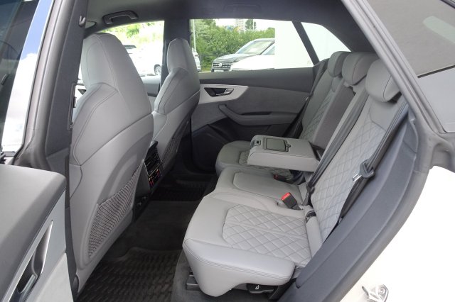 Audi Q8 galerie